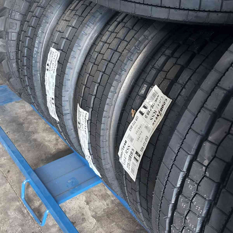 Load image into Gallery viewer, 225/70R19.5 Goodyear Load G G647 RSS 139172053
