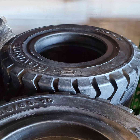 200/50-10 Rovince Solid Traction Quick Lip