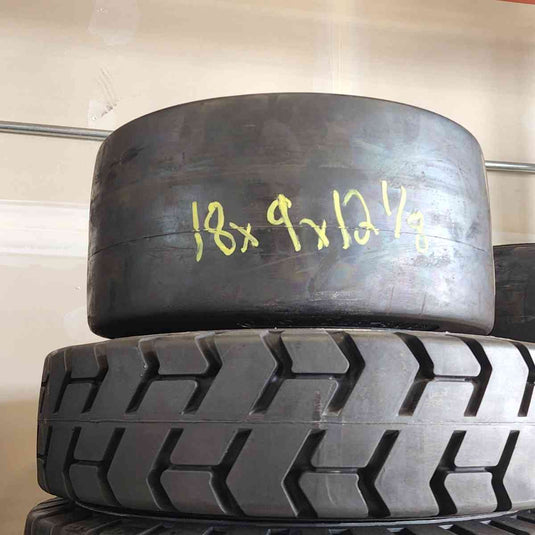 18x9x12 1/8 Rovince Summa Smooth Black