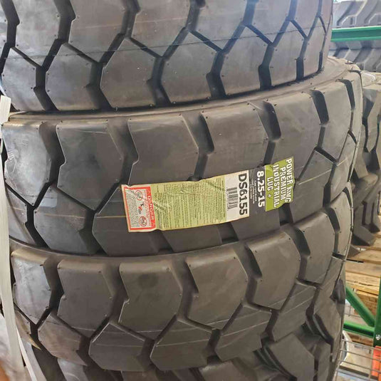8.25-15 Deestone Industrial Lug Plus Premium DS6155