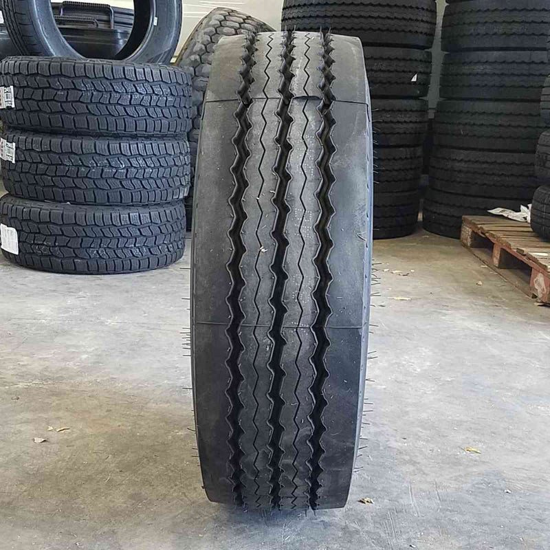 Load image into Gallery viewer, 235/75R17.5 R89 Trailer 18Ply 3887100
