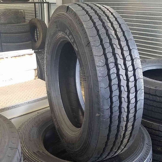 245/70R19.5 R89 16Ply 3886400