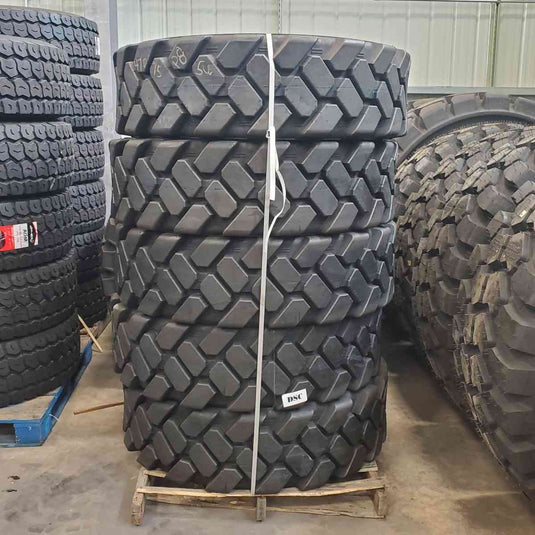 400/75-28 Lighting 16Ply OTR Telehandler