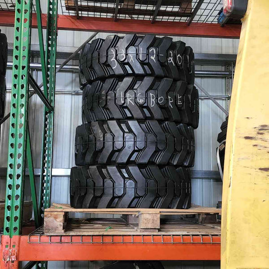 33x12-20 Rovince Workmaster Rim And Tire Assembly Large Center Bore