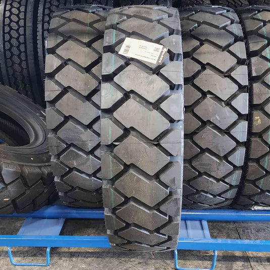 10.00-20 Galaxy Yardmaster IND-4 166A5 12Ply TL 250346-36