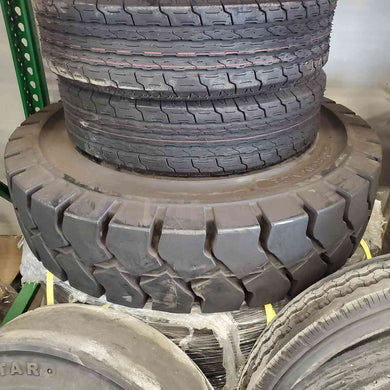 10.00-20 Solid Traction Tire